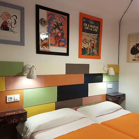 Barri Antic Hostel & Pub-2